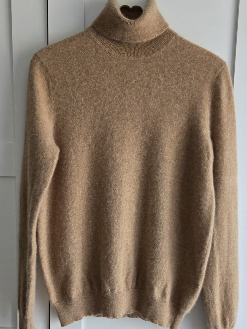 Lord & Taylor 100% Cashmere Turtleneck Sweater – Camel Size L PTP19
